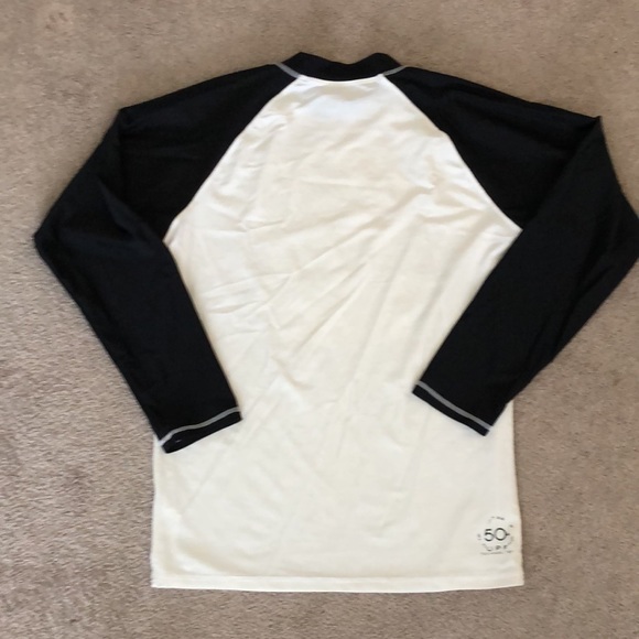 World Famous Maui and Sons 1980 Surf Brand Rash Guard - Picture 4 of 4